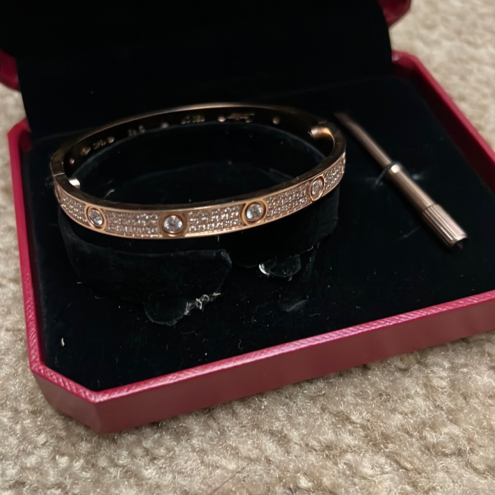 Love bracelet - NEW